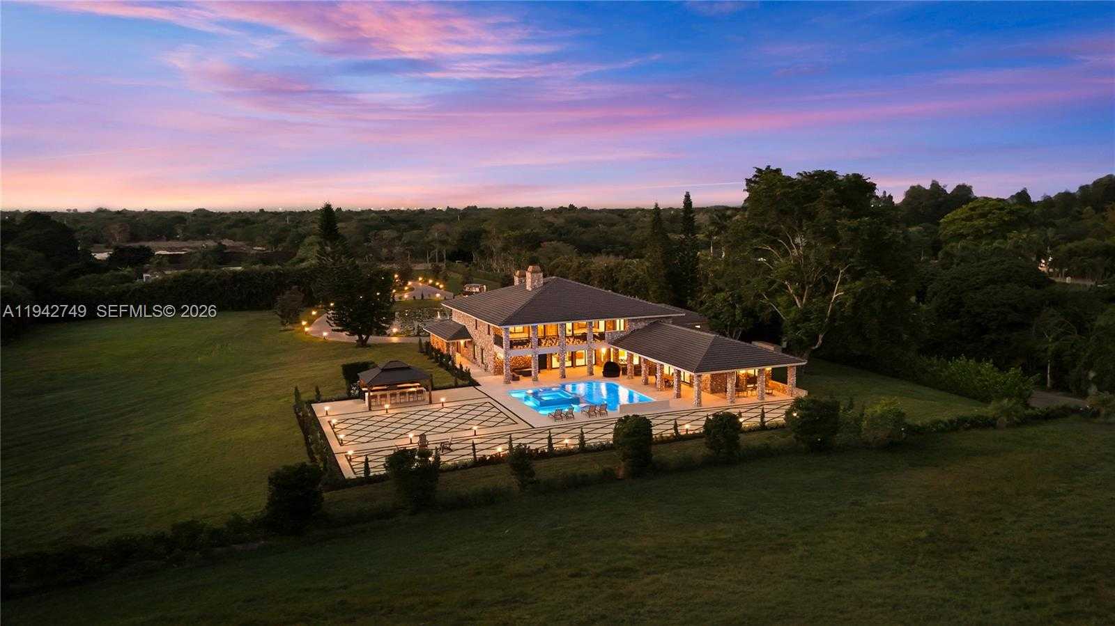 Small Image of 3320 SOUTH WEST 121ST AVE, Davie Number 7