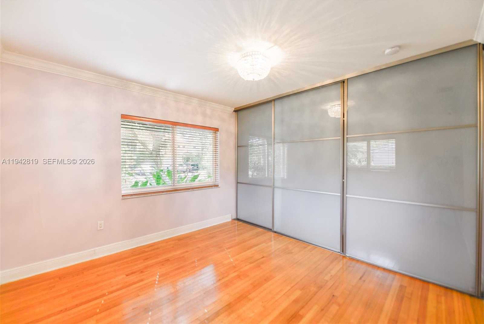 Small Image of 911 MARIANA AVE, Coral Gables Number 32