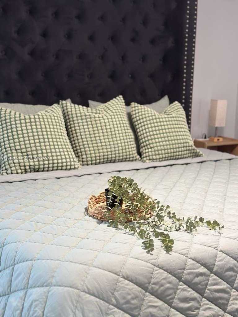 Small Image of 20600 SOUTH WEST 116TH RD, Miami Number 18