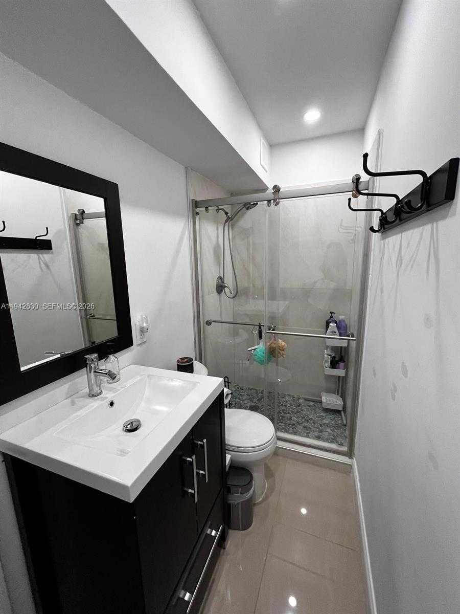 Small Image of 320 SOUTH 28TH AVE #320, Hollywood Number 3