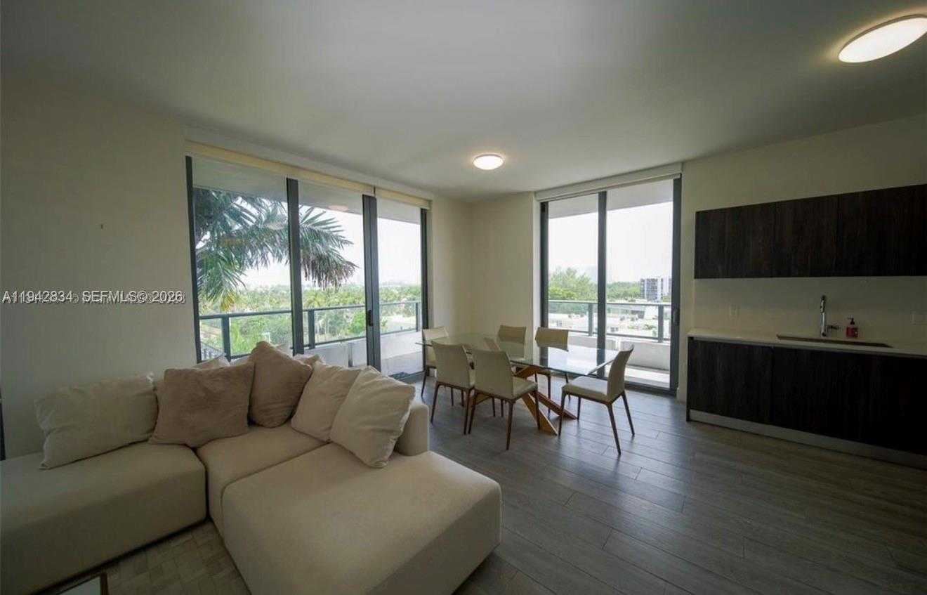 Small Image of 2960 NORTH EAST 207TH ST #610, Aventura Number 3