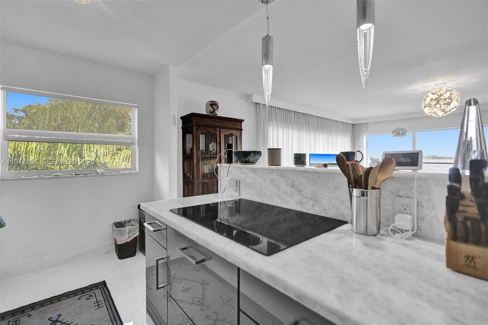 Small Image of 286 BAL BAY DR #3A, Bal Harbour Number 6