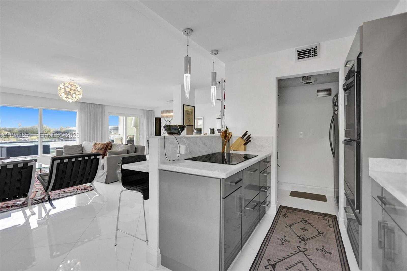 Small Image of 286 BAL BAY DR #3A, Bal Harbour Number 7
