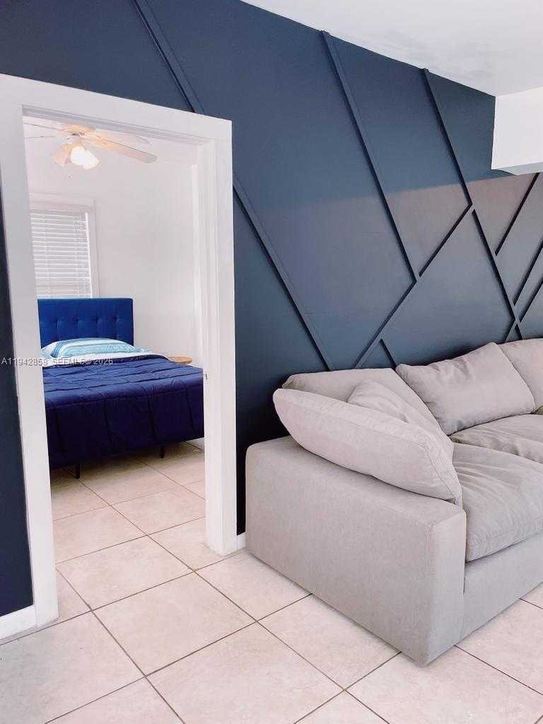 Small Image of 105 NORTH WEST 31ST ST #1, Miami Number 11