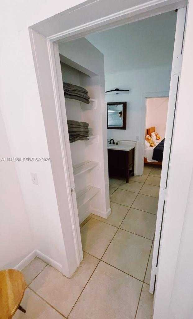 Small Image of 105 NORTH WEST 31ST ST #1, Miami Number 18