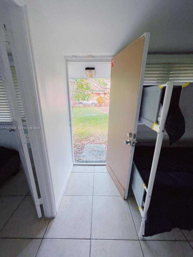 Small Image of 105 NORTH WEST 31ST ST #1, Miami Number 19