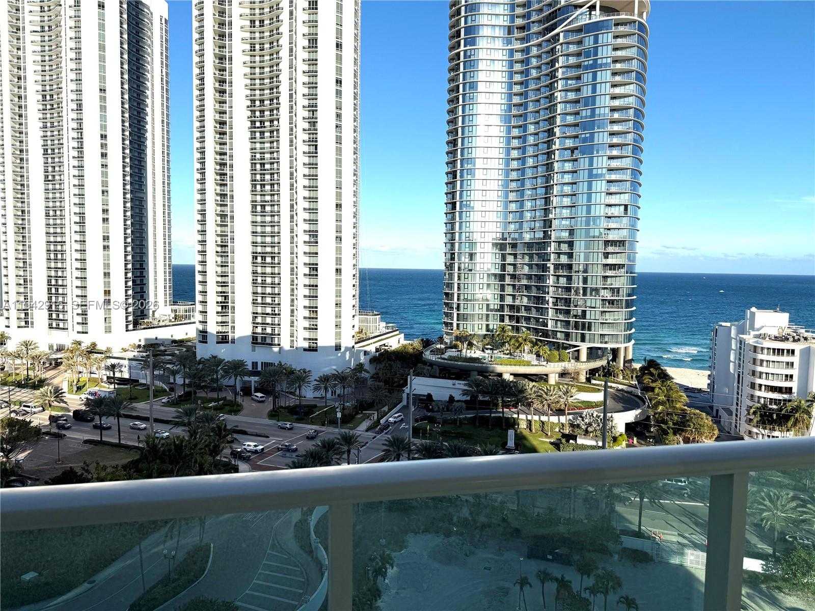 Small Image of 100 BAYVIEW DR #1611, Sunny Isles Beach Number 3