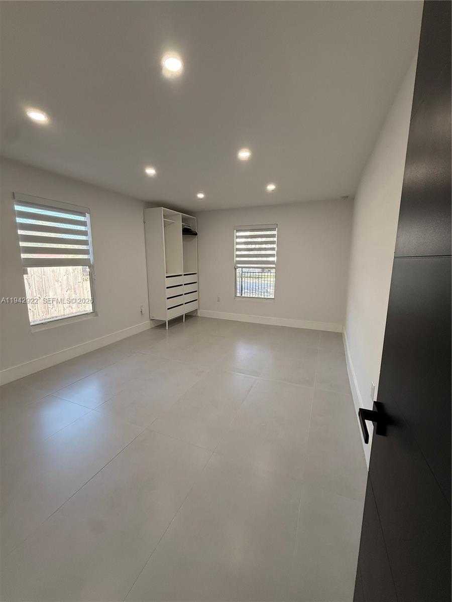 Small Image of 4430 NORTH WEST 1ST AVE, Miami Number 12