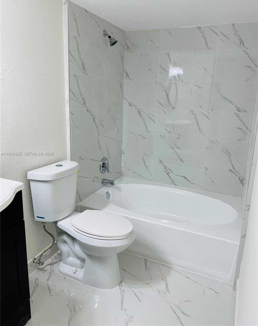 Small Image of 15551 SOUTH WEST 104TH TER #826, Miami Number 12