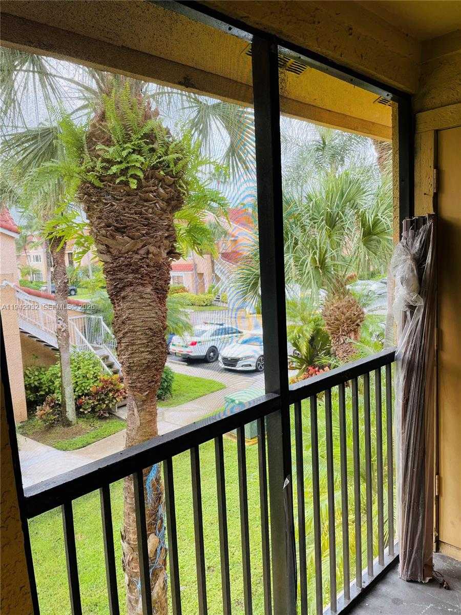 Small Image of 15551 SOUTH WEST 104TH TER #826, Miami Number 15