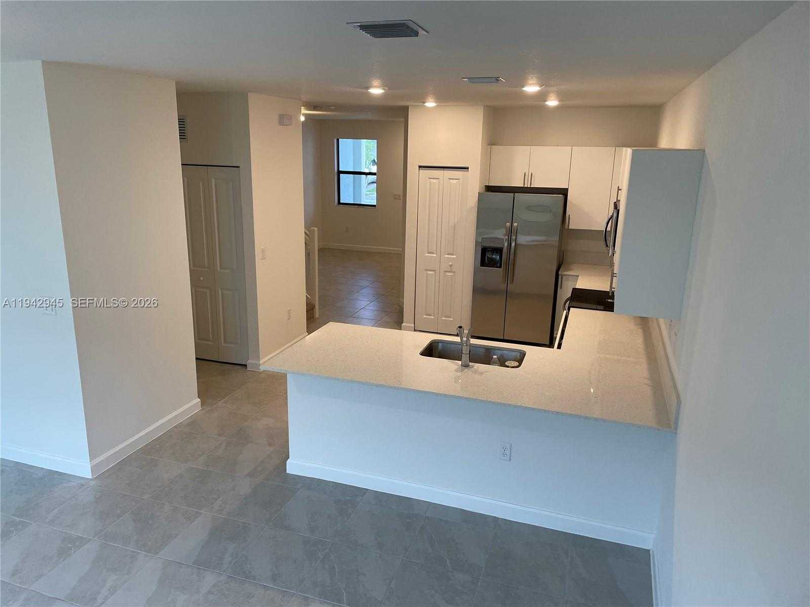 Small Image of 13119 SOUTH WEST 232ND LN, Unincorporated Dade County Number 2