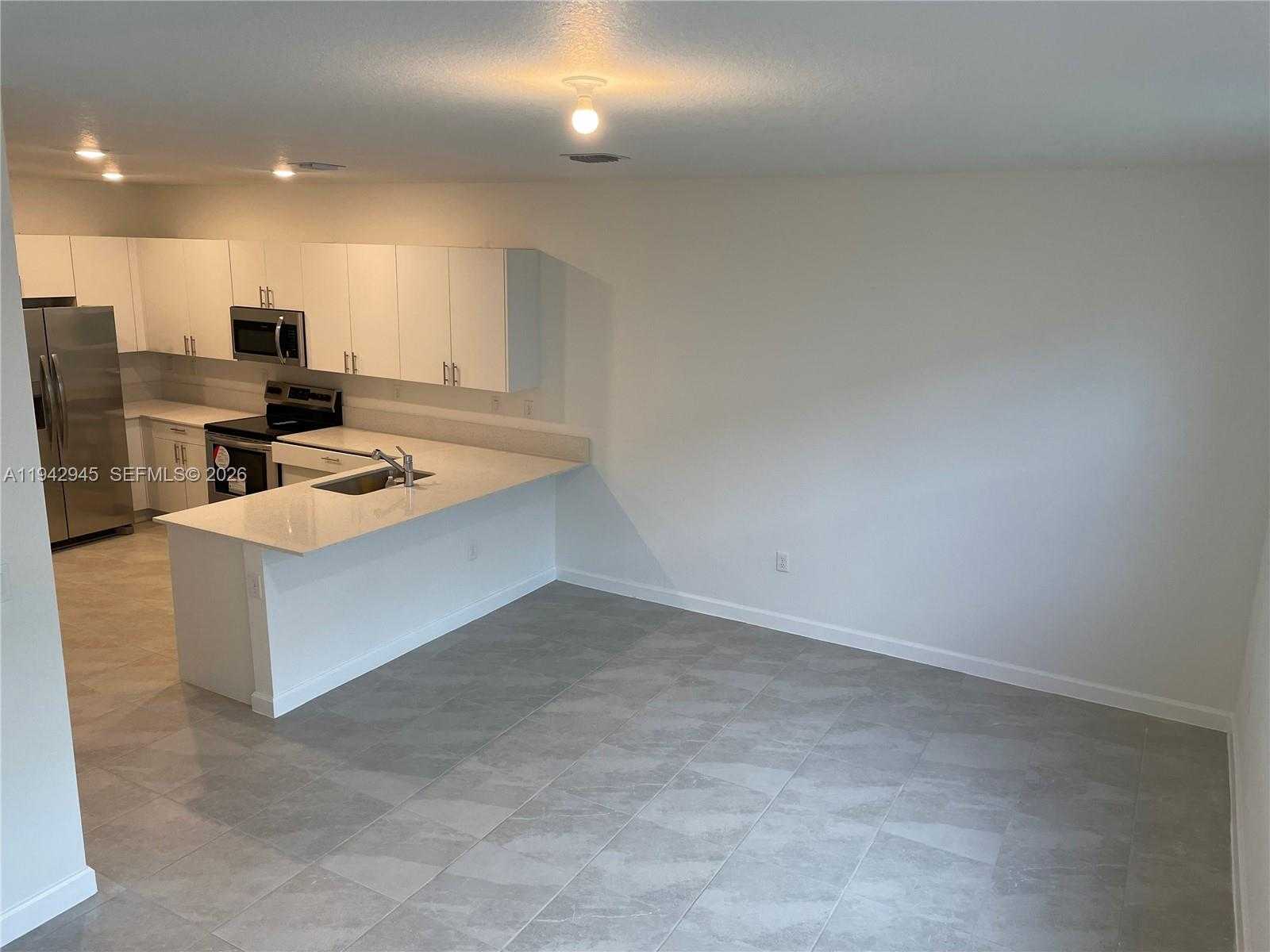 Small Image of 13119 SOUTH WEST 232ND LN, Unincorporated Dade County Number 6