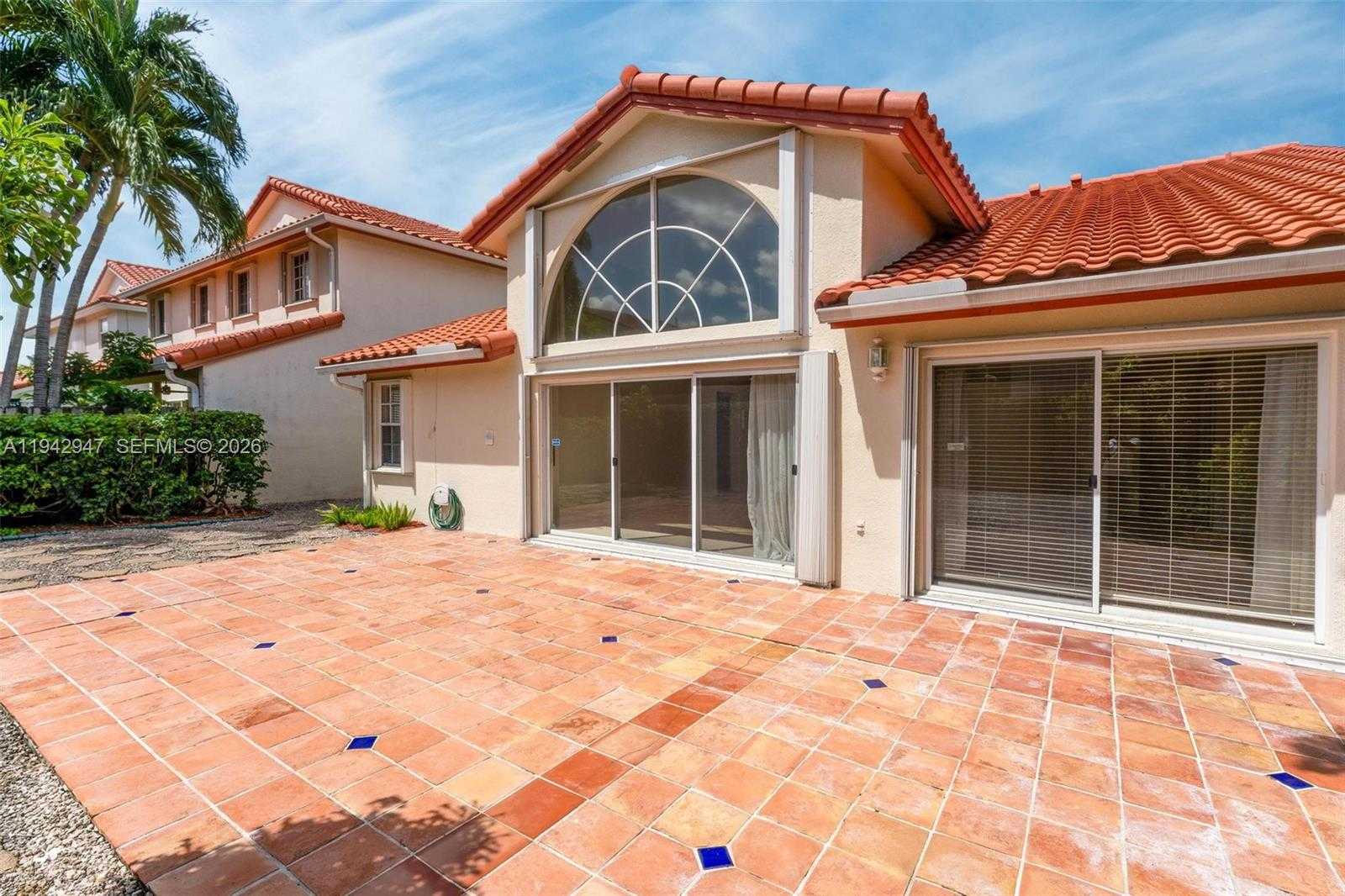 Small Image of 10635 NORTH WEST 54TH ST, Doral Number 30