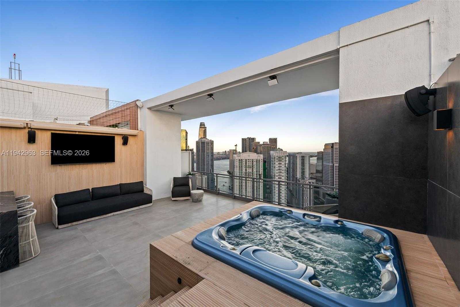 Small Image of 90 SOUTH WEST 3RD ST #PH-15, Miami Number 28