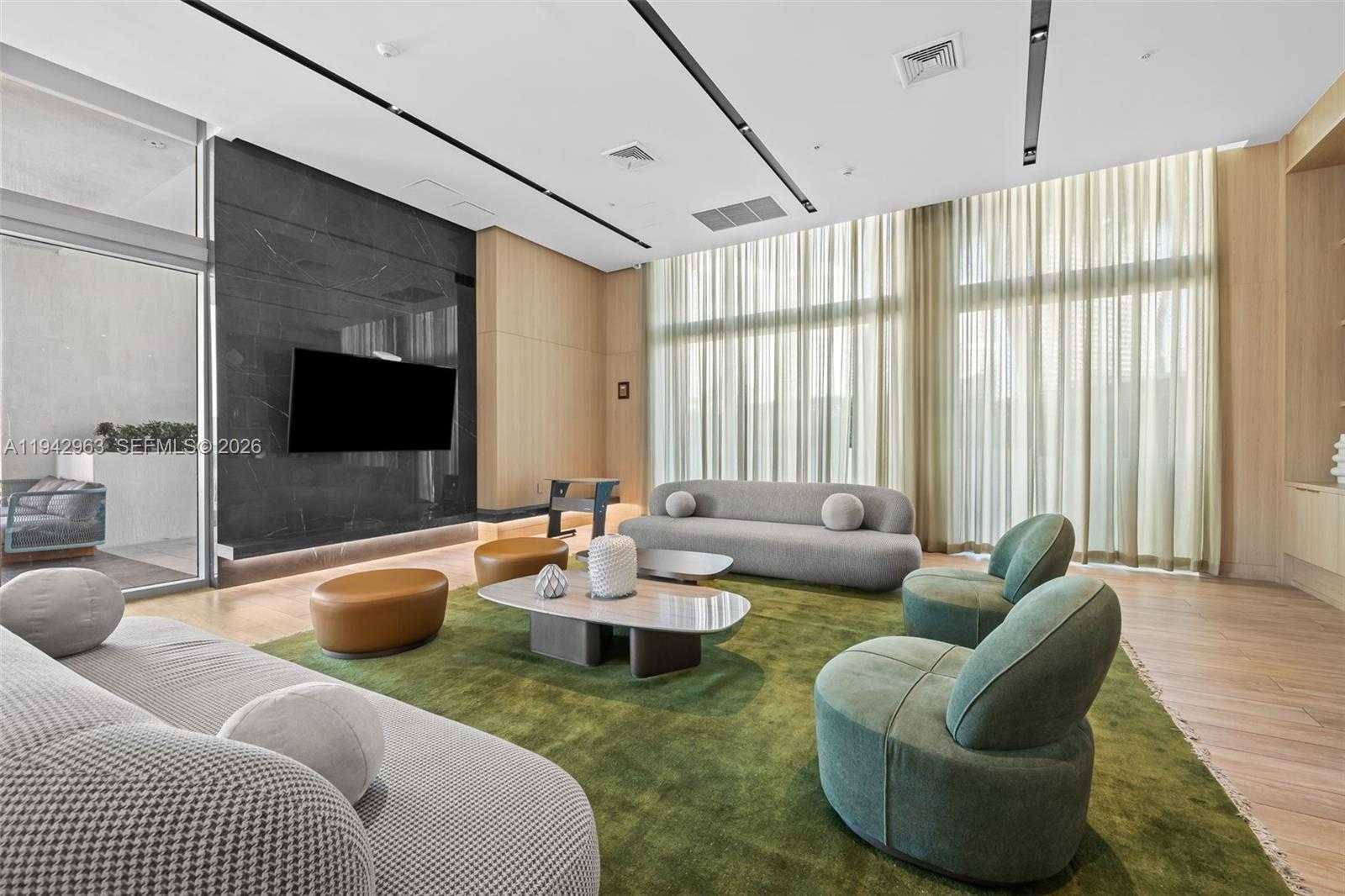 Small Image of 90 SOUTH WEST 3RD ST #PH-15, Miami Number 38