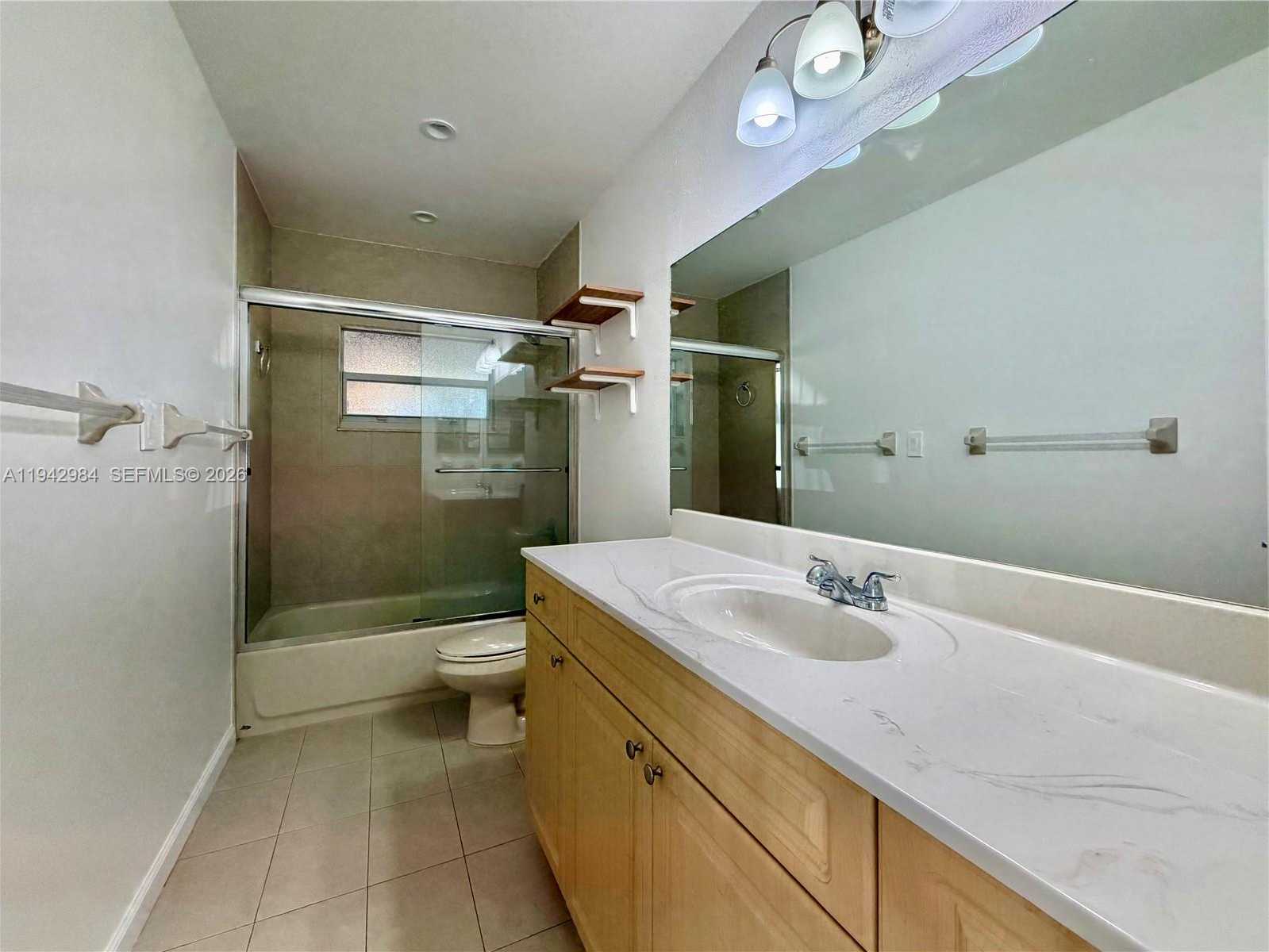 Small Image of 12111 SOUTH WEST 107TH ST, Miami Number 17