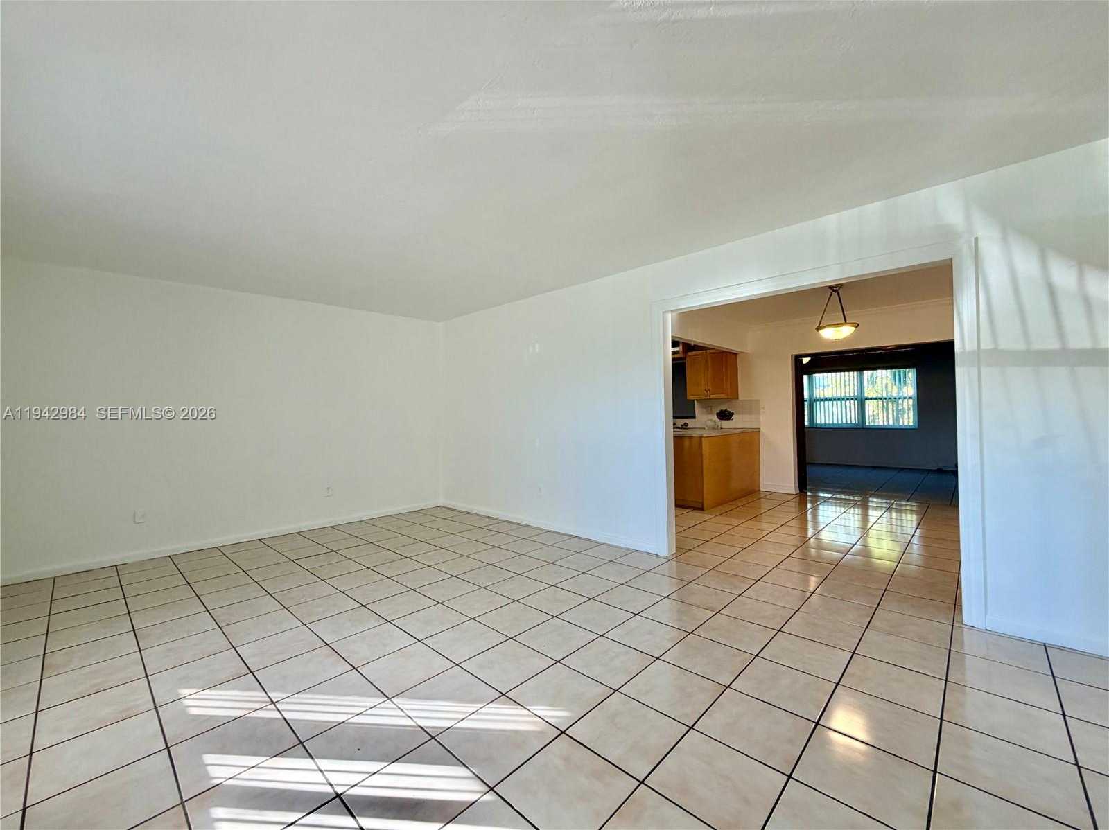 Small Image of 12111 SOUTH WEST 107TH ST, Miami Number 2