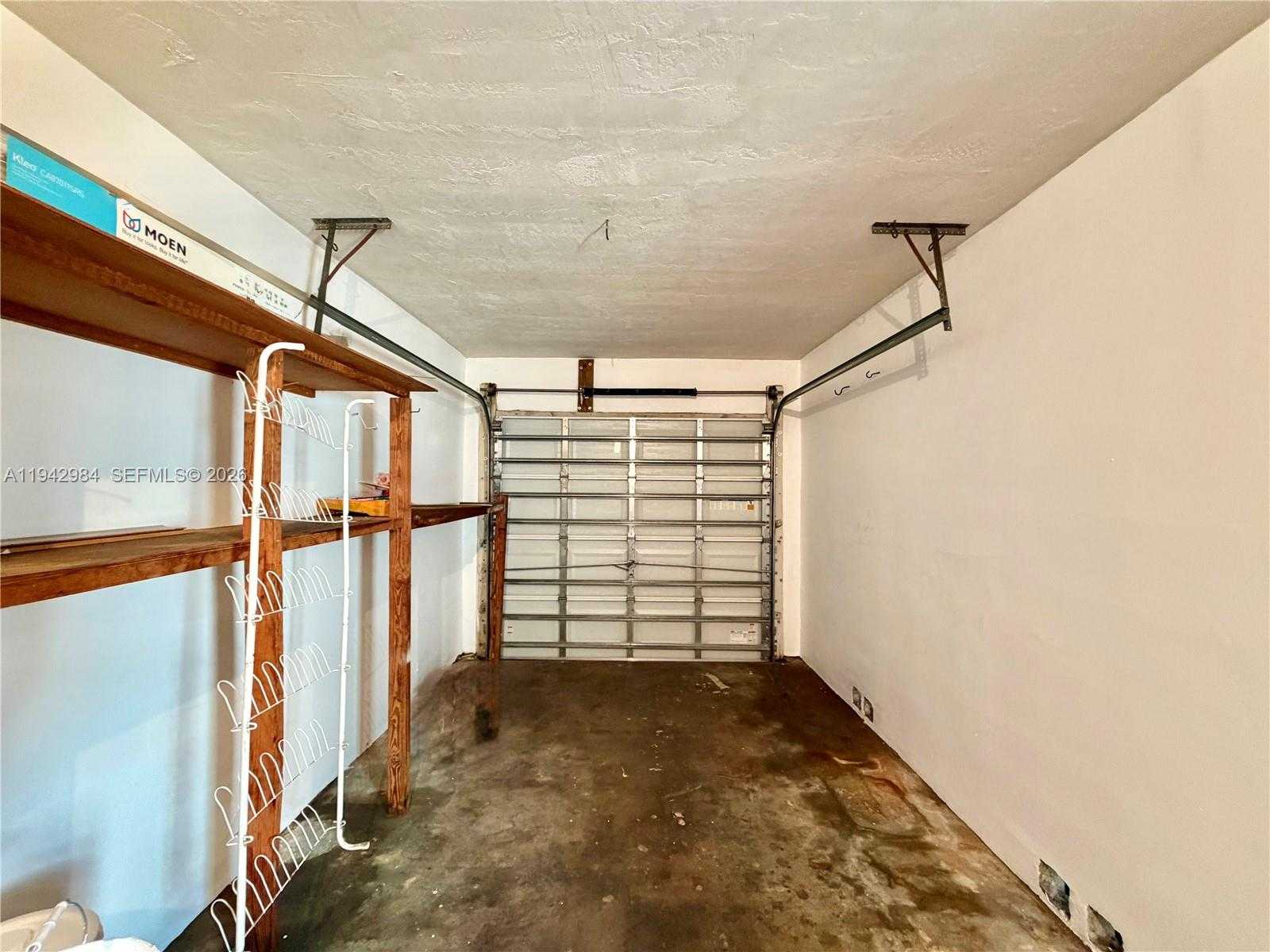 Small Image of 12111 SOUTH WEST 107TH ST, Miami Number 23