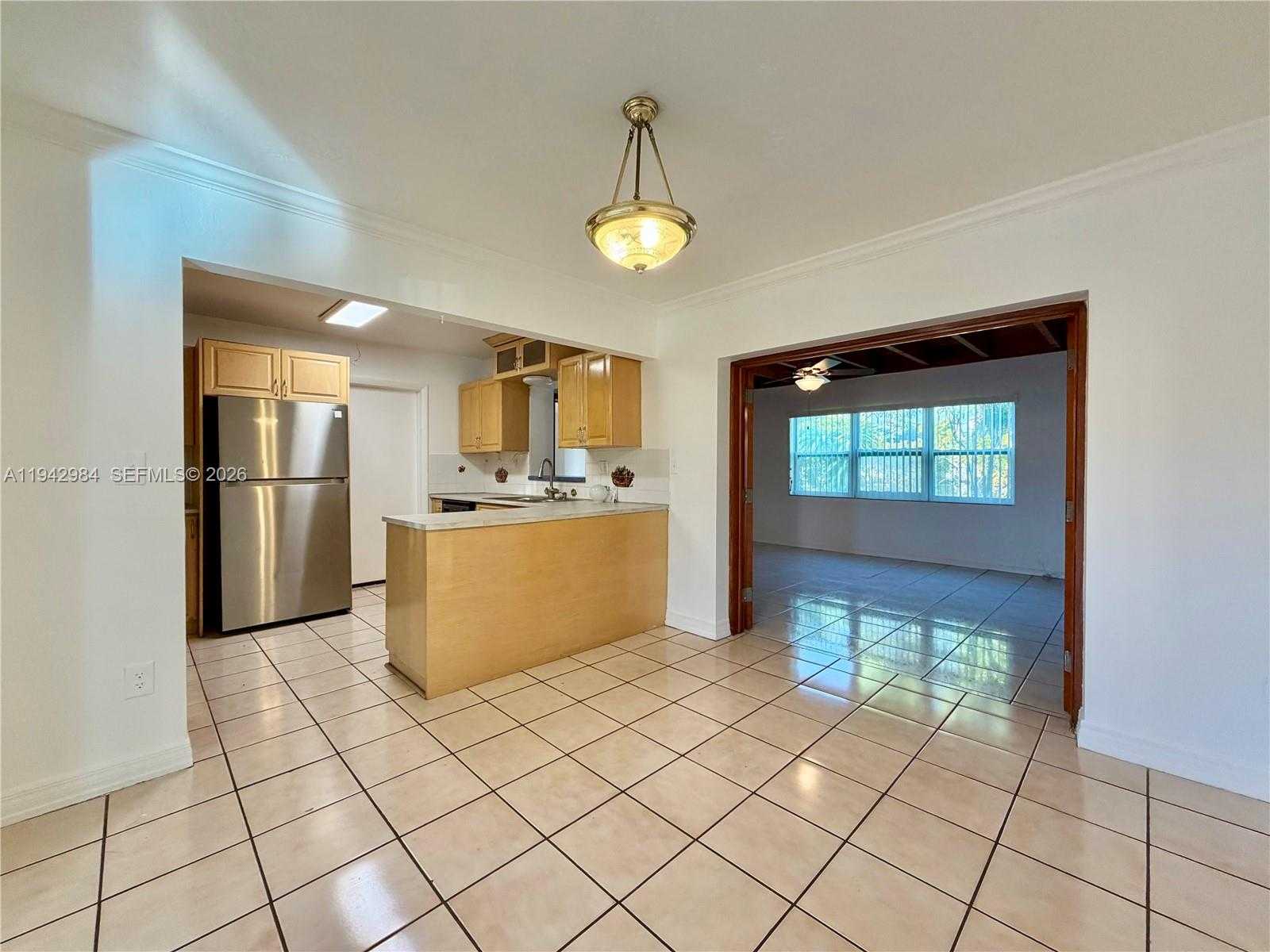 Small Image of 12111 SOUTH WEST 107TH ST, Miami Number 5