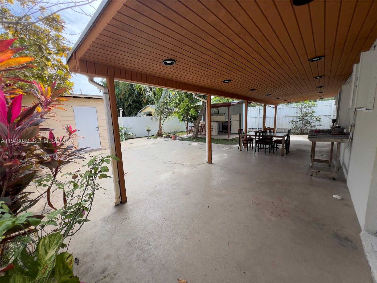 Small Image of 2761 SOUTH WEST 33RD CT #A, Miami Number 19