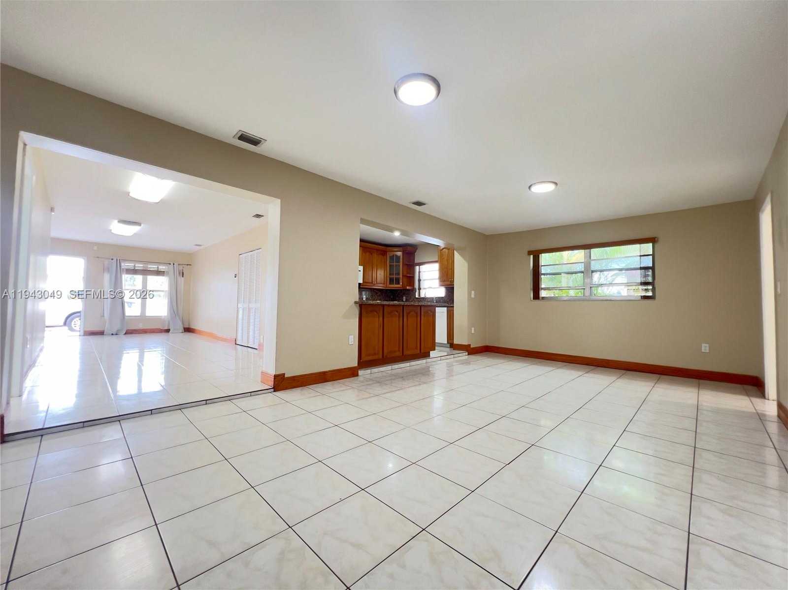 Small Image of 2761 SOUTH WEST 33RD CT #A, Miami Number 27