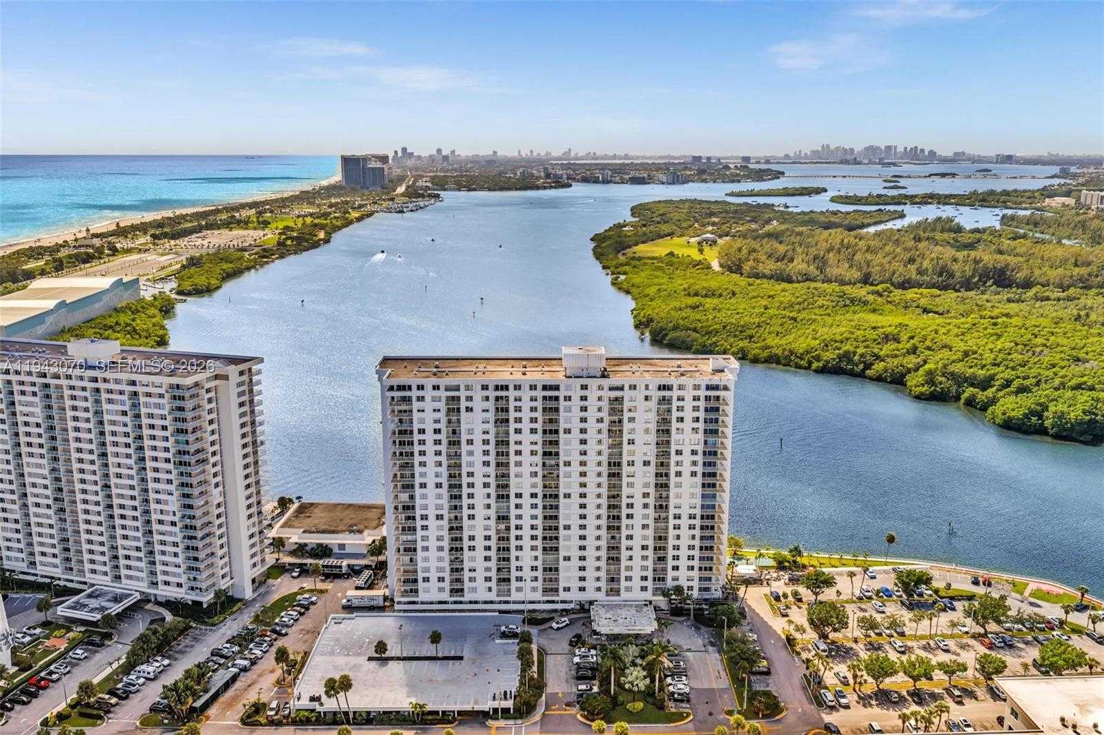 Small Image of 500 BAYVIEW DR #228, Sunny Isles Beach Number 30