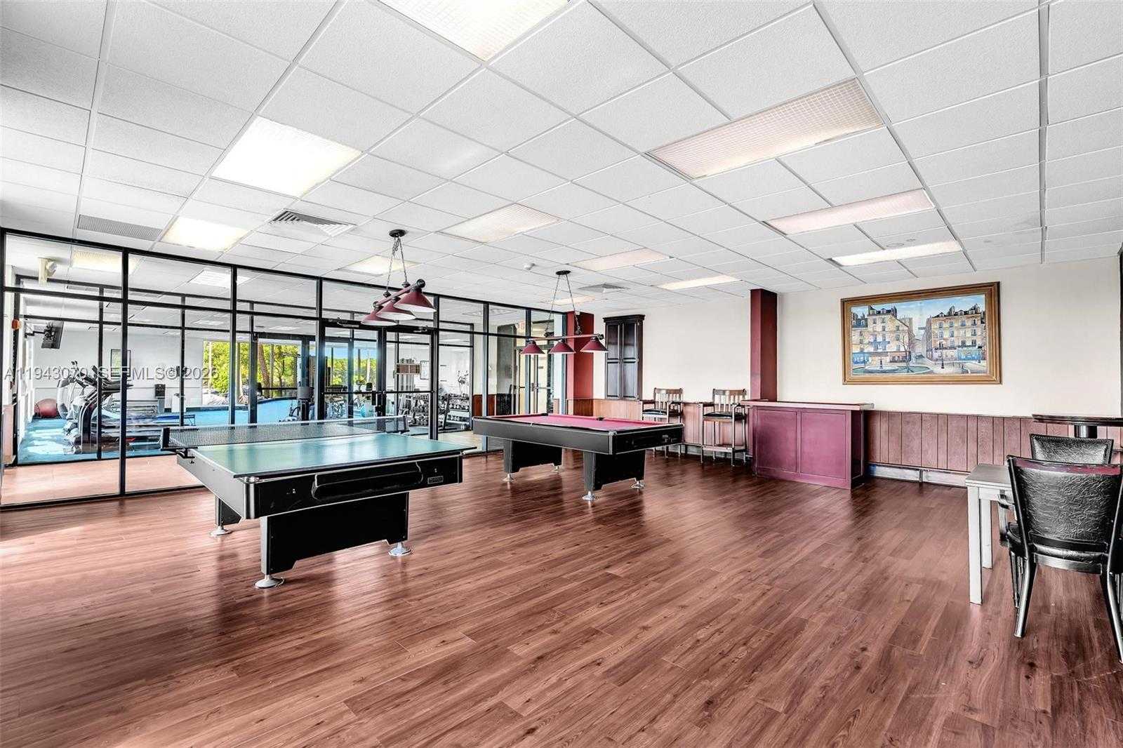 Small Image of 500 BAYVIEW DR #228, Sunny Isles Beach Number 42