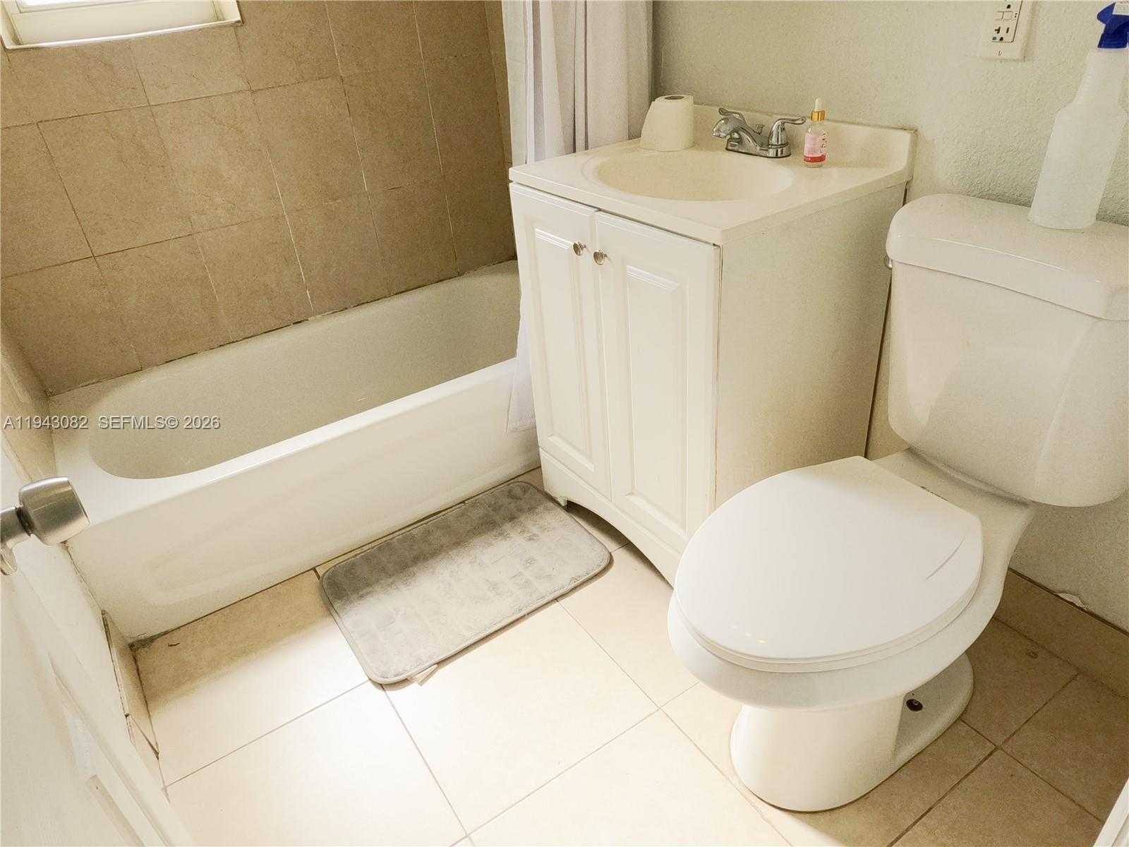 Small Image of 10450 SOUTH WEST 182ND ST, Miami Number 11