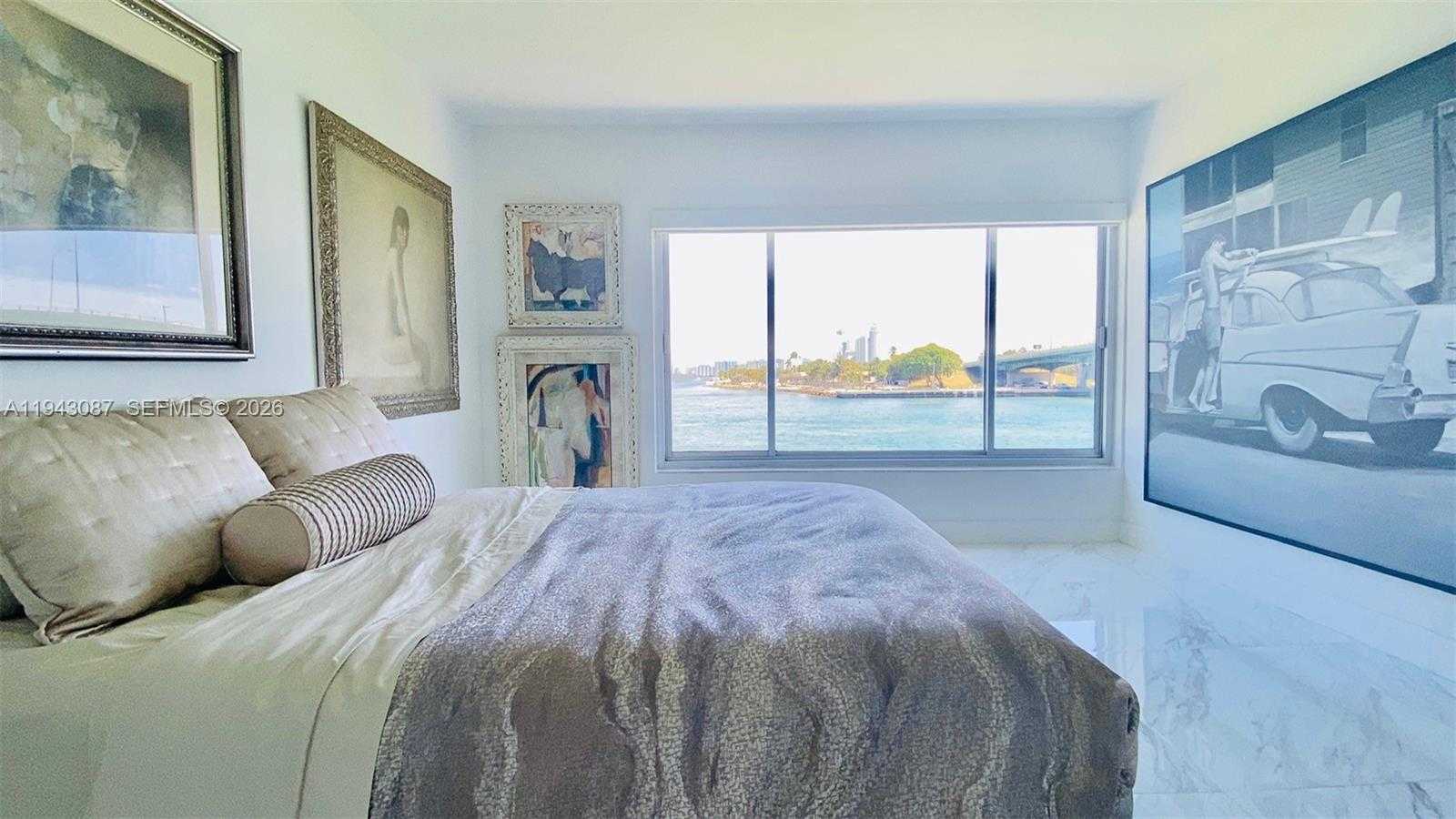Small Image of 286 BAL BAY DR #2B, Bal Harbour Number 18