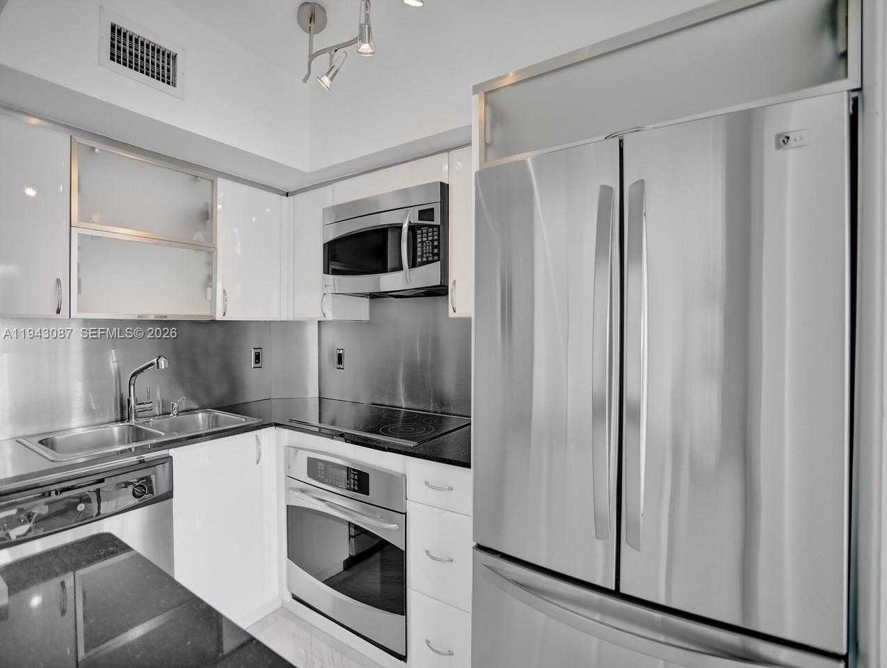 Small Image of 286 BAL BAY DR #2B, Bal Harbour Number 6