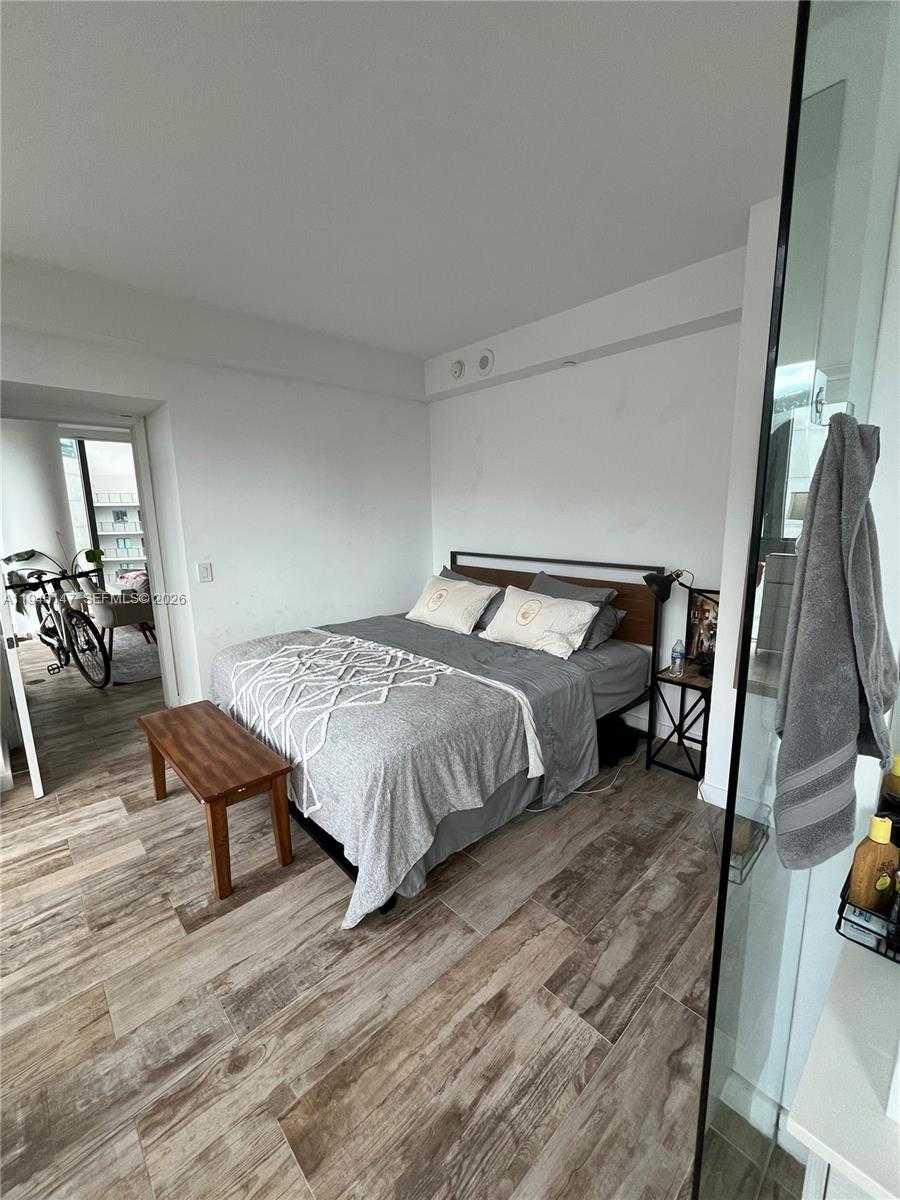Small Image of 650 NORTH EAST 32ND ST #608, Miami Number 13