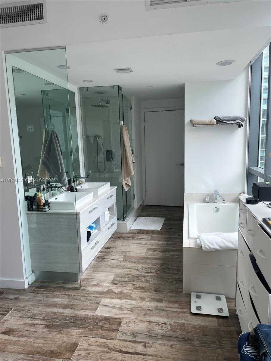 Small Image of 650 NORTH EAST 32ND ST #608, Miami Number 17