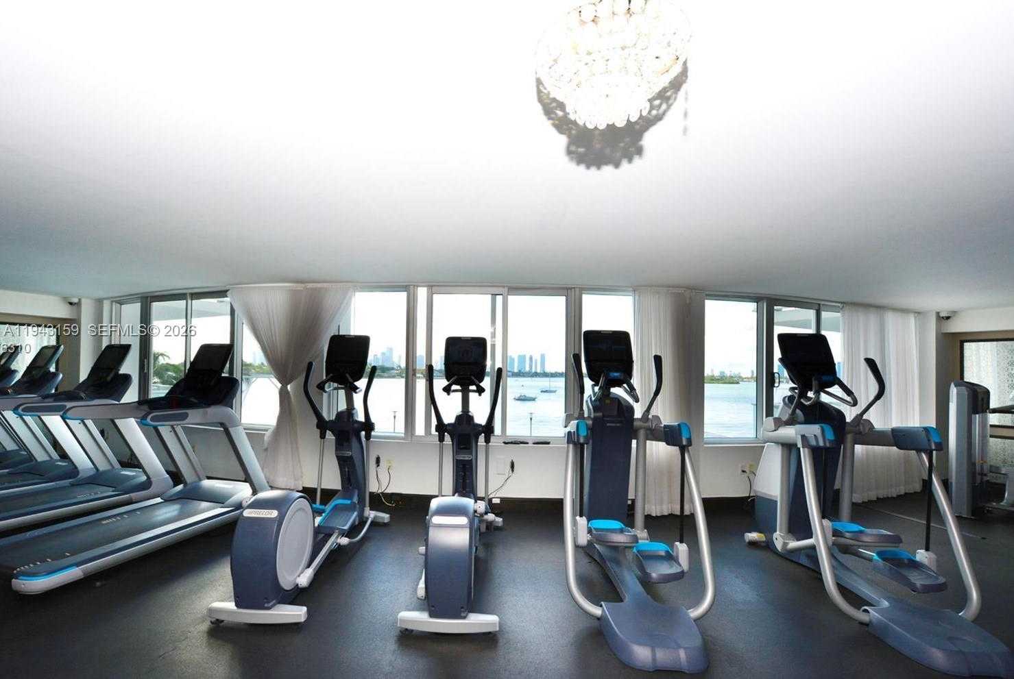 Small Image of 1100 WEST AVE #721, Miami Beach Number 17