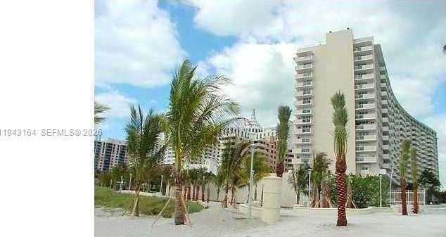 Small Image of 100 LINCOLN RD #1440, Miami Beach Number 24