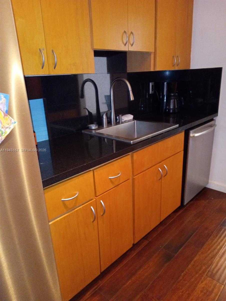 Small Image of 100 LINCOLN RD #814, Miami Beach Number 12