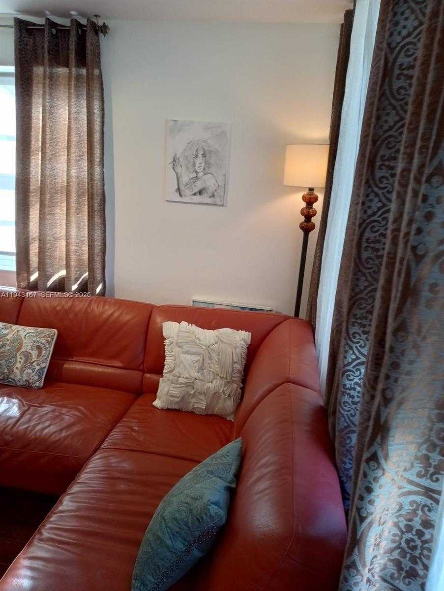 Small Image of 100 LINCOLN RD #814, Miami Beach Number 16