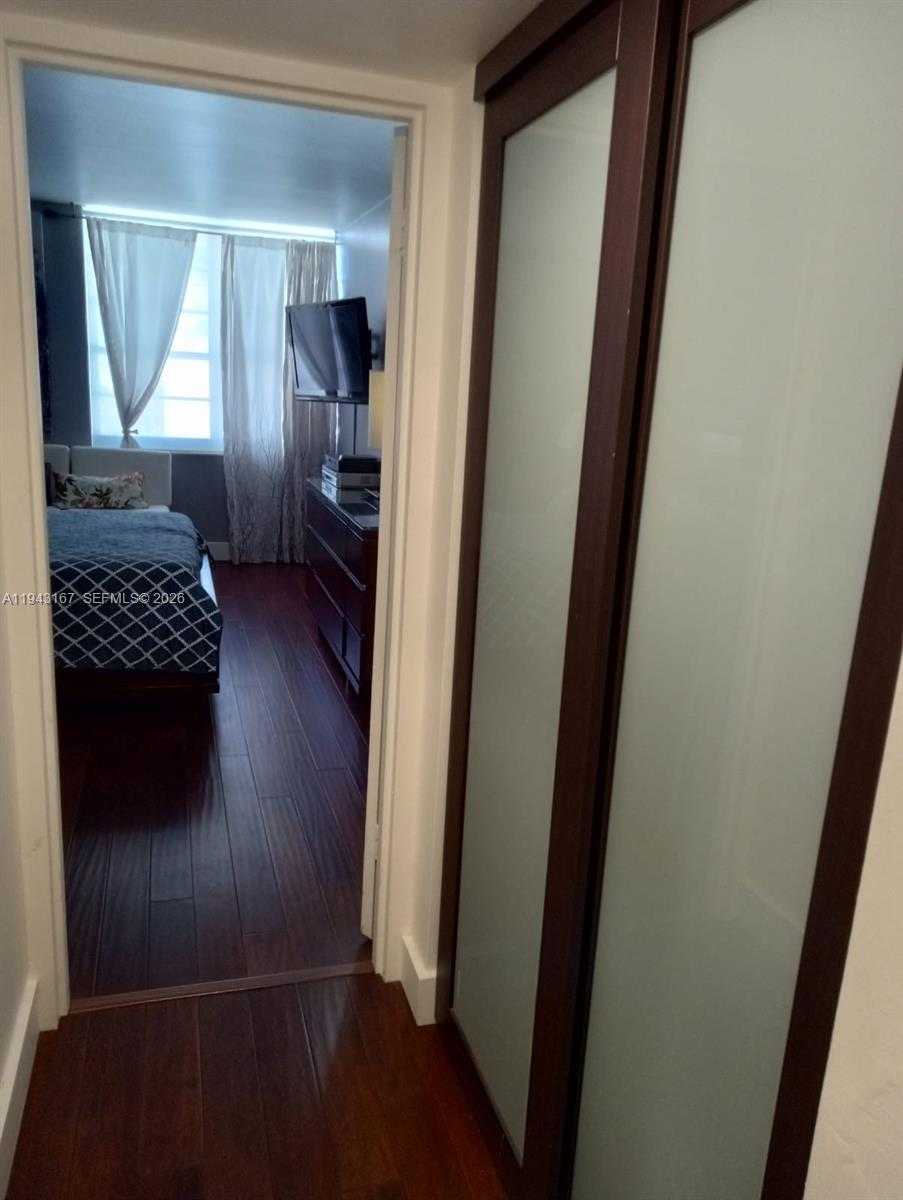 Small Image of 100 LINCOLN RD #814, Miami Beach Number 21