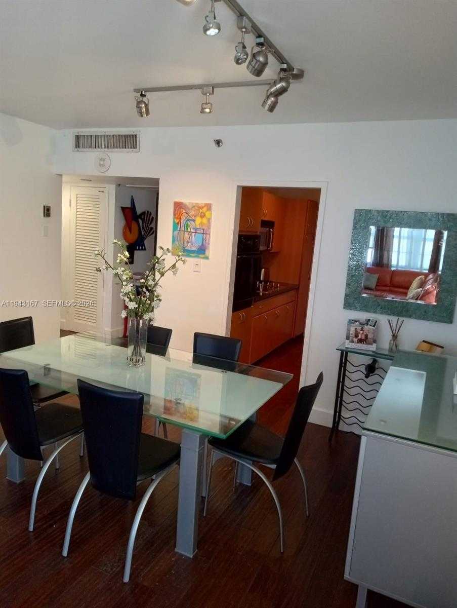 Small Image of 100 LINCOLN RD #814, Miami Beach Number 23