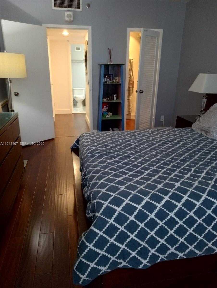 Small Image of 100 LINCOLN RD #814, Miami Beach Number 5