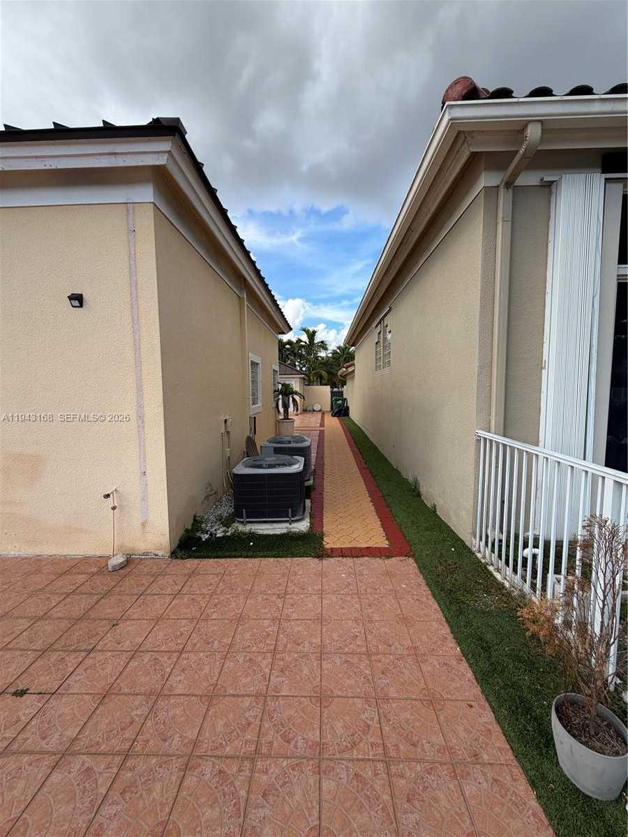 Small Image of 14640 SOUTH WEST 132ND CT, Miami Number 12
