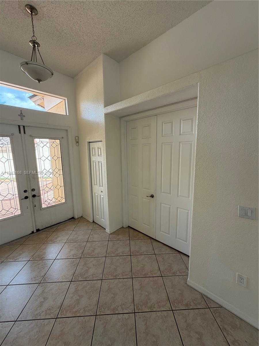 Small Image of 14640 SOUTH WEST 132ND CT, Miami Number 27