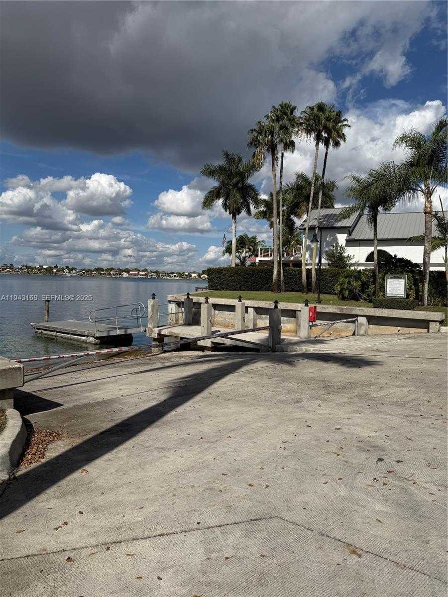 Small Image of 14640 SOUTH WEST 132ND CT, Miami Number 44