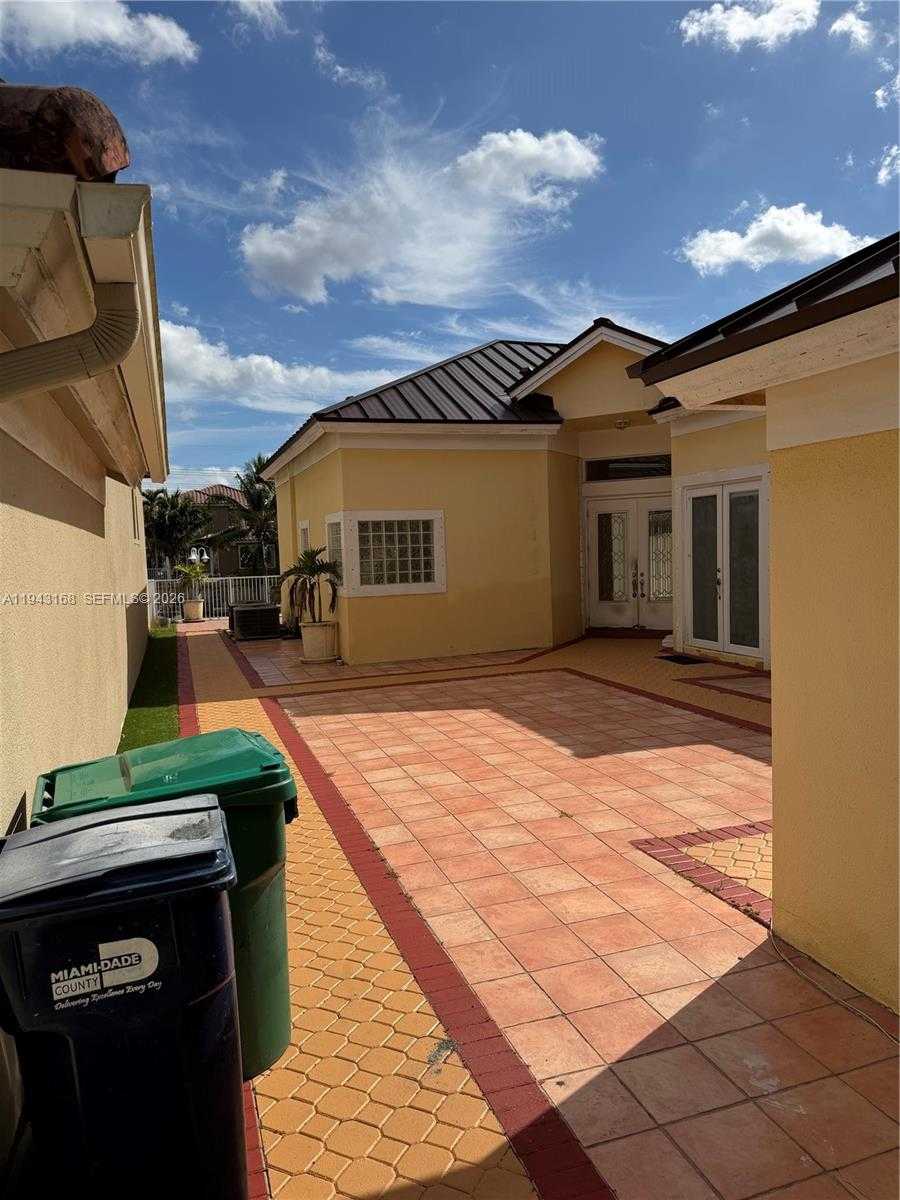 Small Image of 14640 SOUTH WEST 132ND CT, Miami Number 9