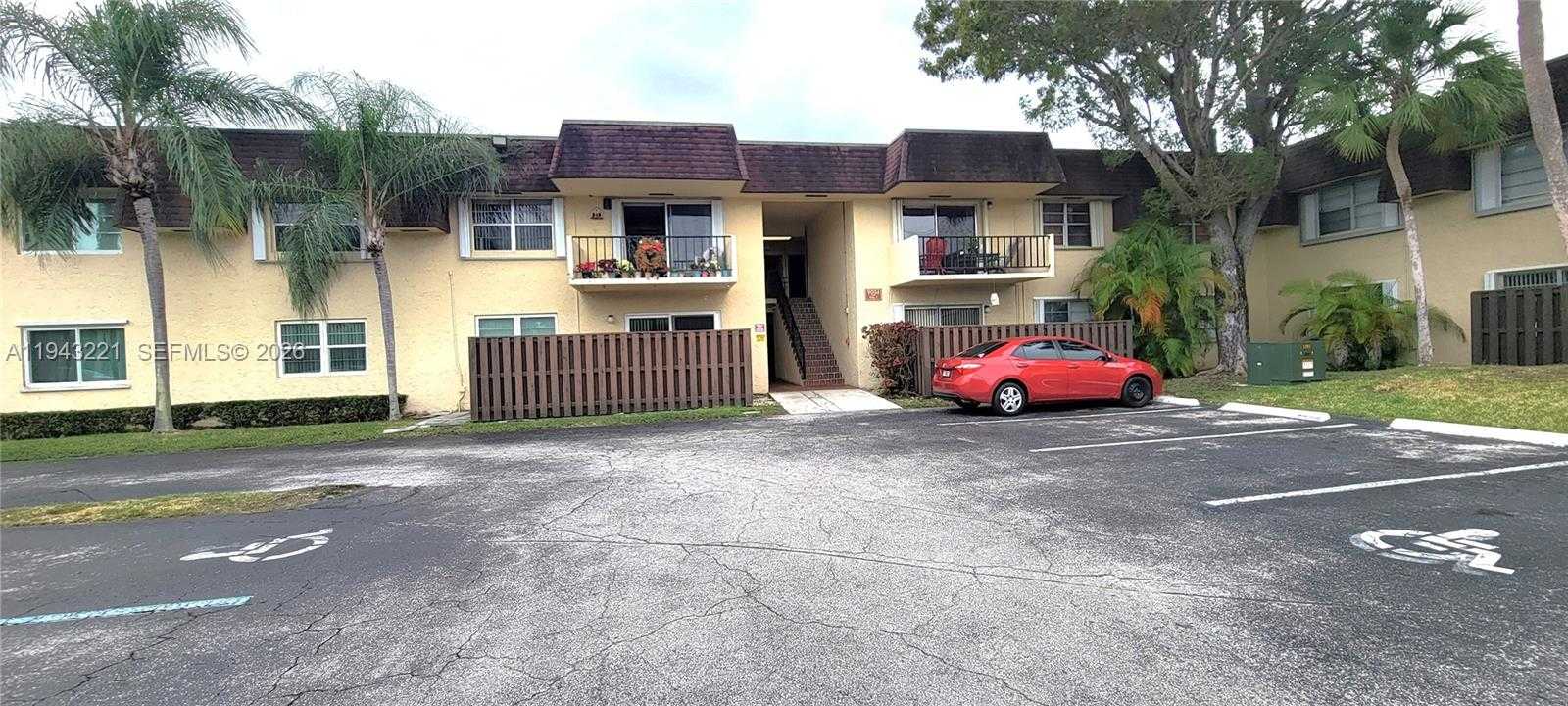 Small Image of 9004 SOUTH WEST 137 ST #B, Miami Number 12