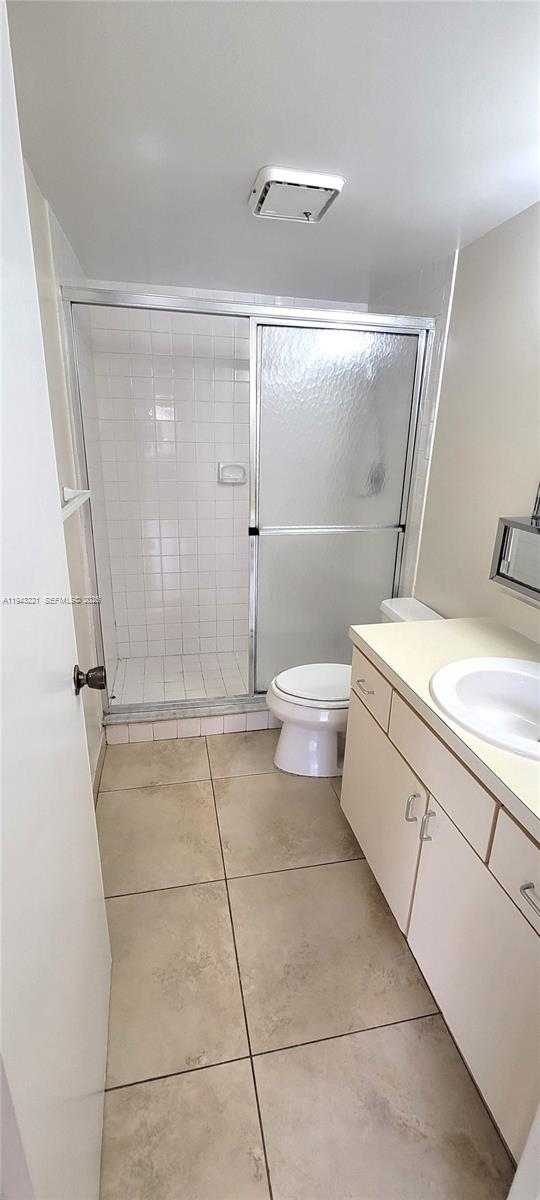 Small Image of 9004 SOUTH WEST 137 ST #B, Miami Number 6