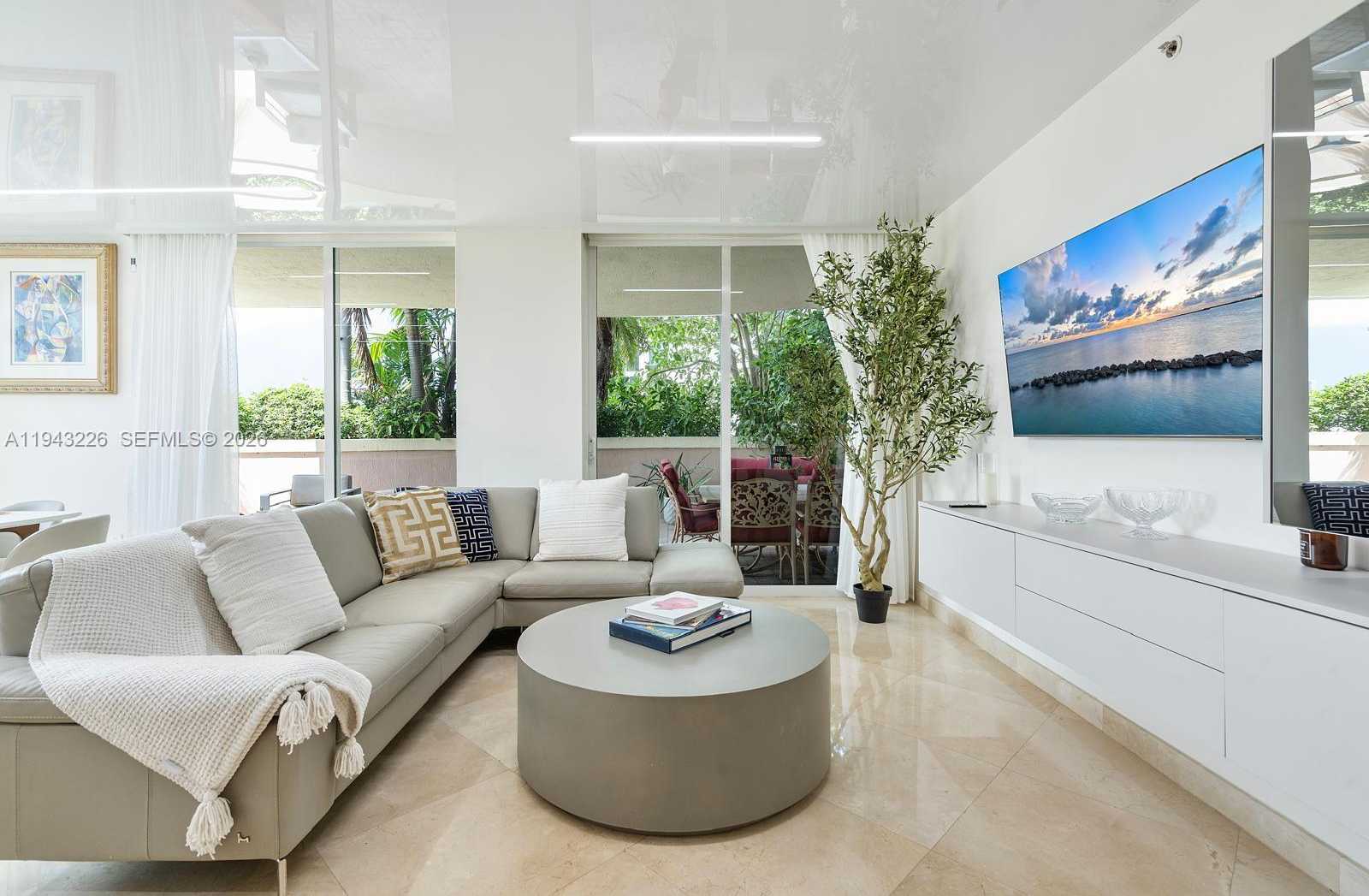 Small Image of 17555 ATLANTIC BLVD #508, Sunny Isles Beach Number 1