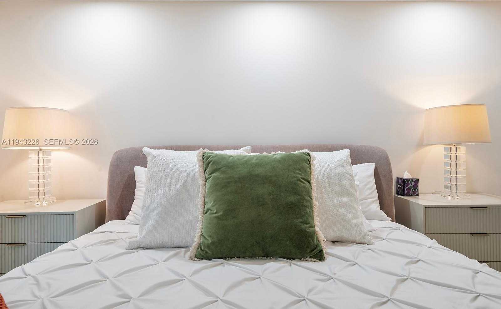 Small Image of 17555 ATLANTIC BLVD #508, Sunny Isles Beach Number 13