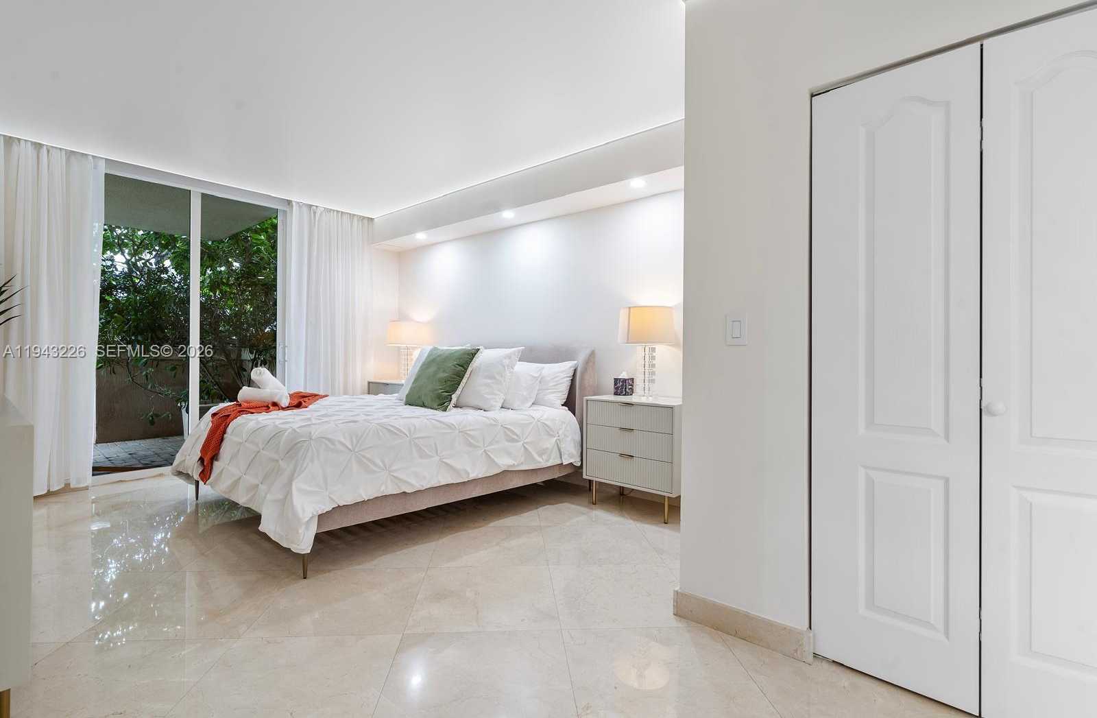 Small Image of 17555 ATLANTIC BLVD #508, Sunny Isles Beach Number 15