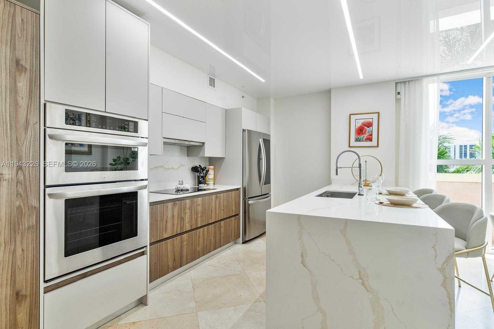 Small Image of 17555 ATLANTIC BLVD #508, Sunny Isles Beach Number 2