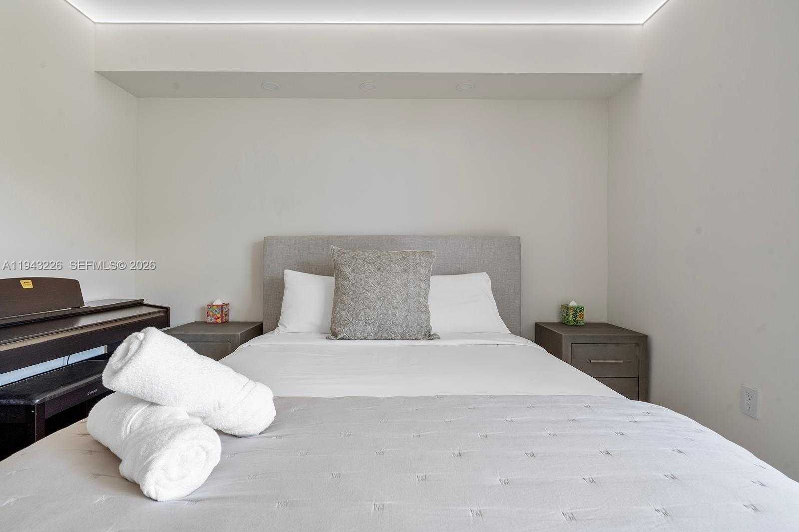 Small Image of 17555 ATLANTIC BLVD #508, Sunny Isles Beach Number 33